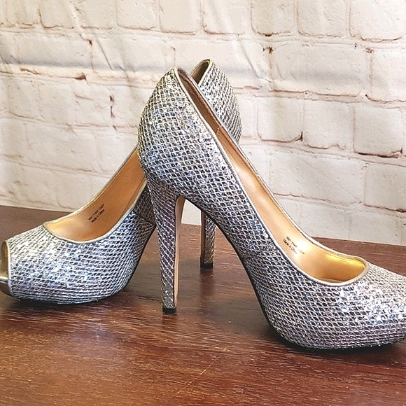 Badgley Mischka ■ (6) Ponderosa Heels - Picture 8 of 8